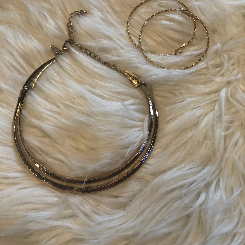 Choker and boho earrings ☮️☮️☮️